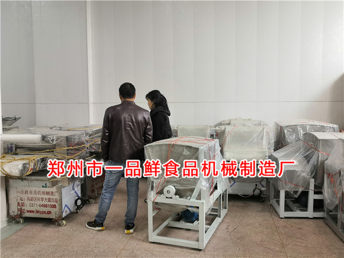 客戶(hù)考察一品鮮設(shè)備 客戶(hù)考察一品鮮設(shè)備