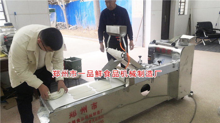 面館用燴面機調試完畢 面館用燴面機調試完畢