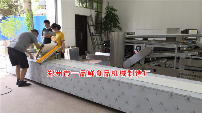 多功能面食設(shè)備生產(chǎn)調(diào)試 多功能面食設(shè)備生產(chǎn)調(diào)試